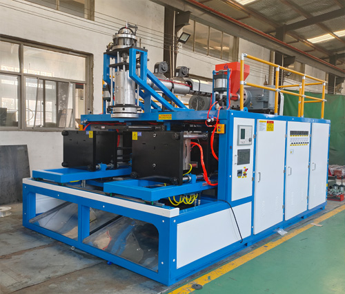 學(xué)生座椅吹塑機(jī)